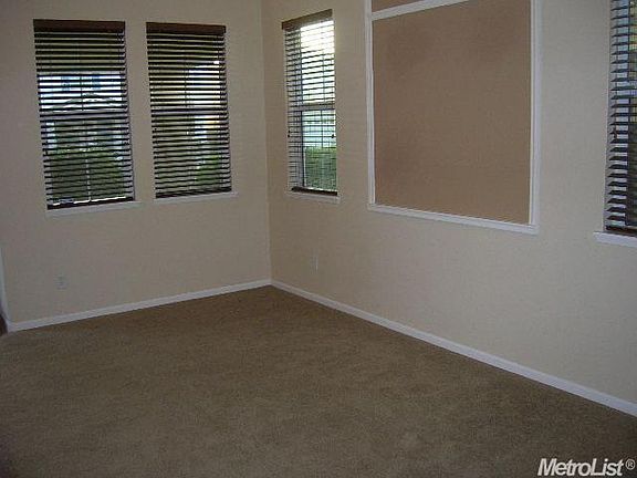 2nd image of 5479 Dunlay Dr