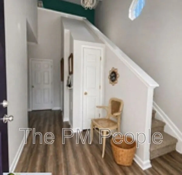 104 Pin Oak Ct — Photo 5