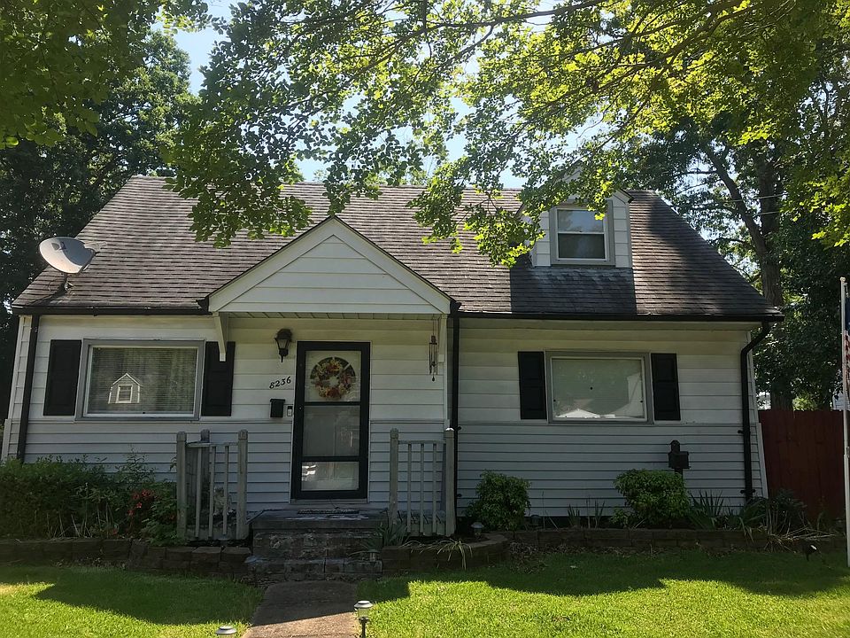 1st image of 8236 Briarwood Cir