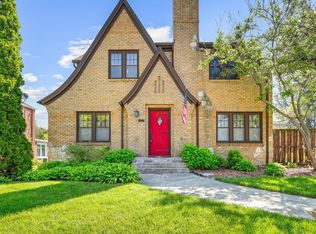 117 N Highland Ave, Rockford, IL 61107
