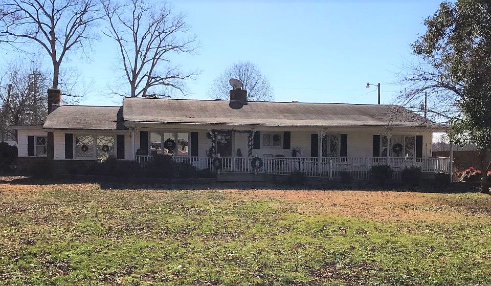 1st image of 1348 Dogwood St