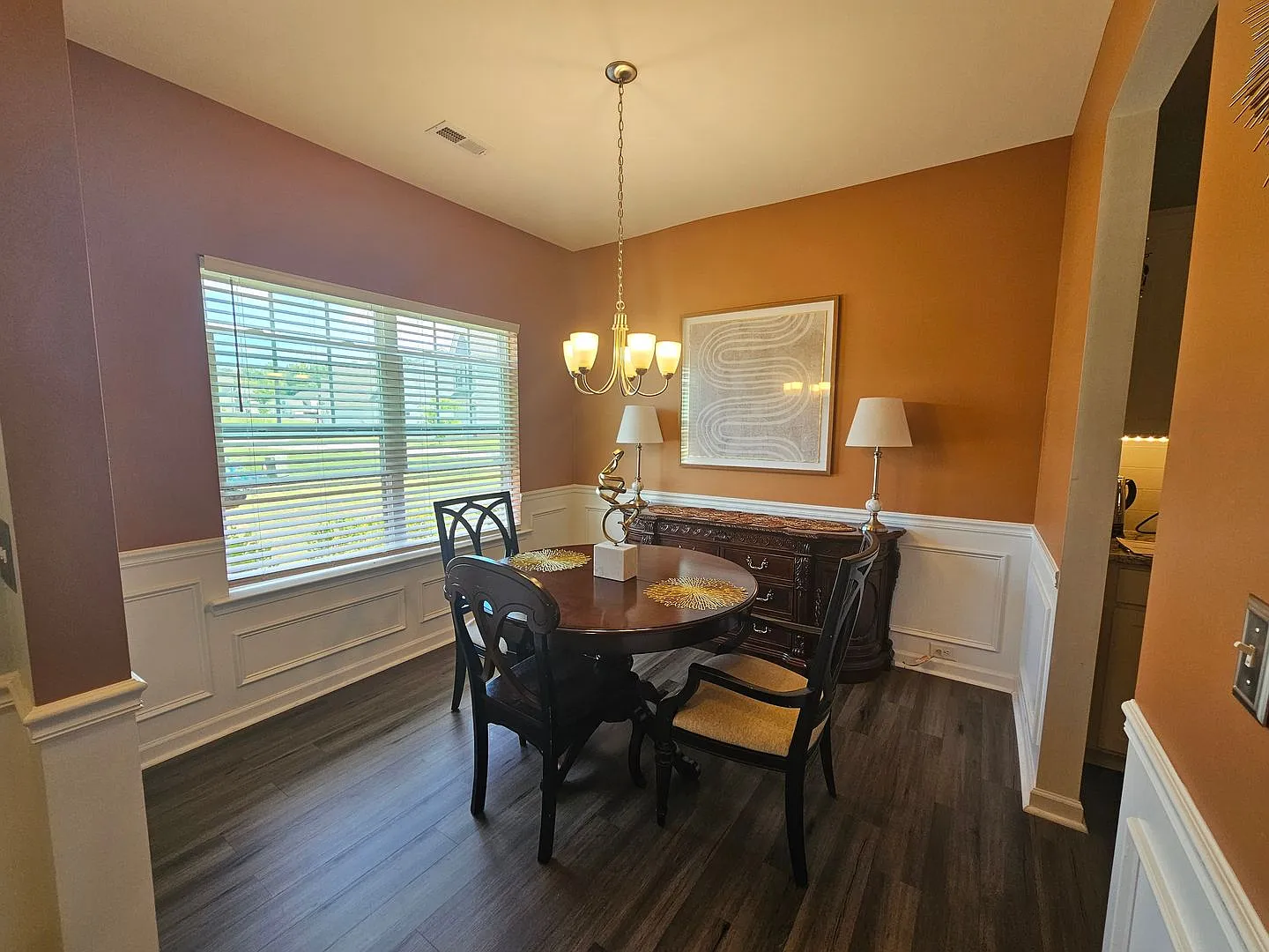 Charming 2 Story Home located inside City Limits of Sanford- Close to Shopping/Retailers. — Photo 3