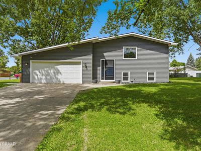 1915 5th Ave NW, East Grand Forks, MN, 56721