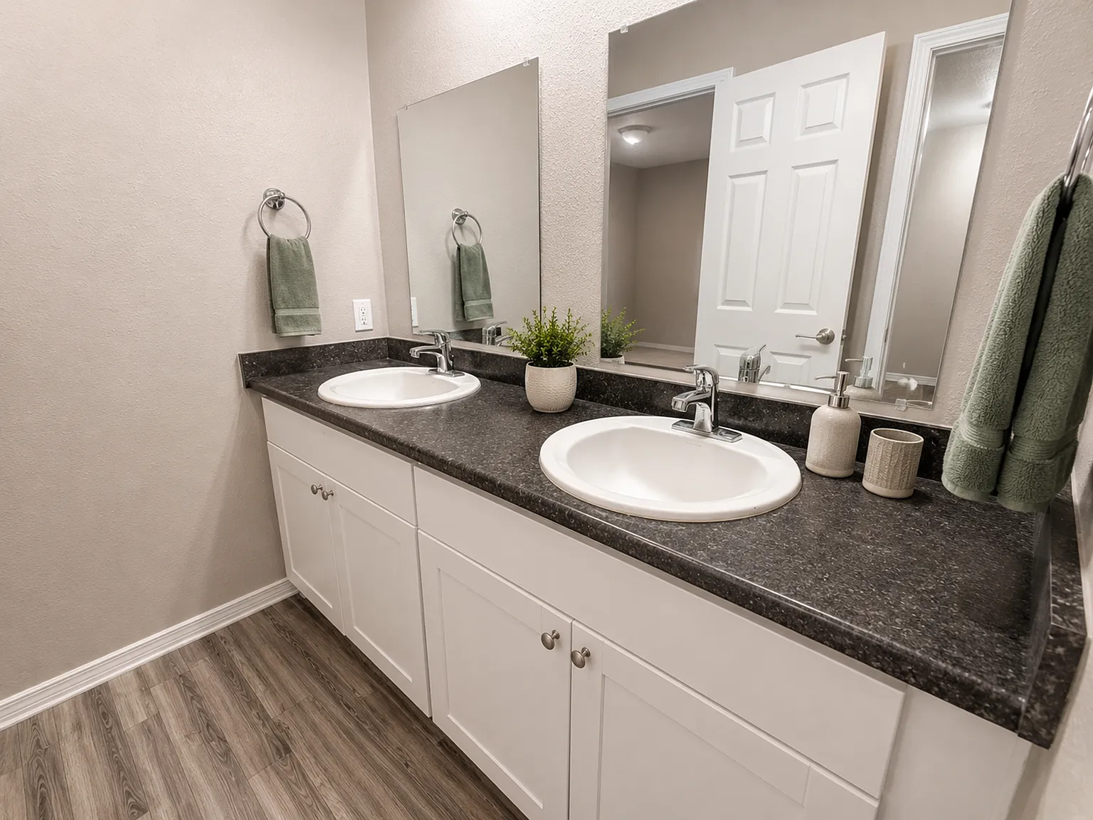 Keystone Townhomes — Photo 2