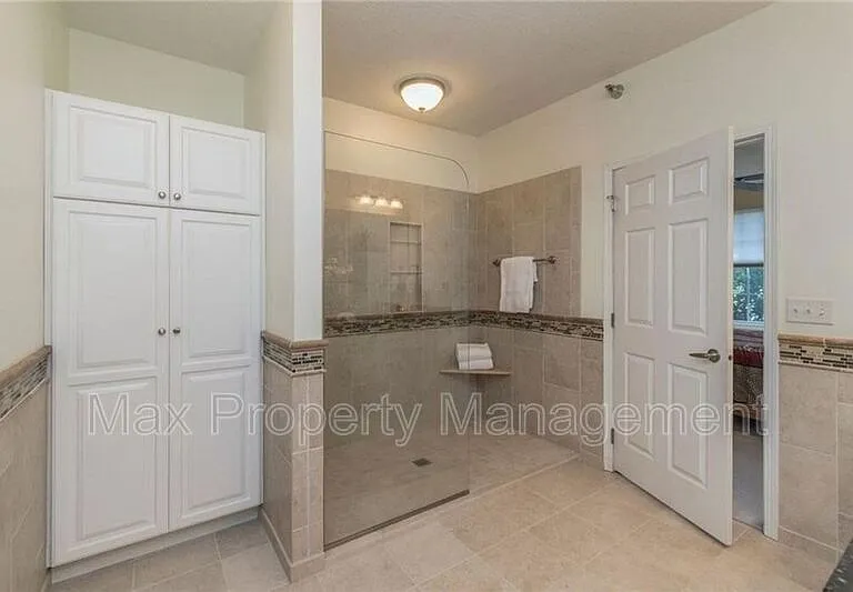 3031 Grand Ave #104 — Photo 9