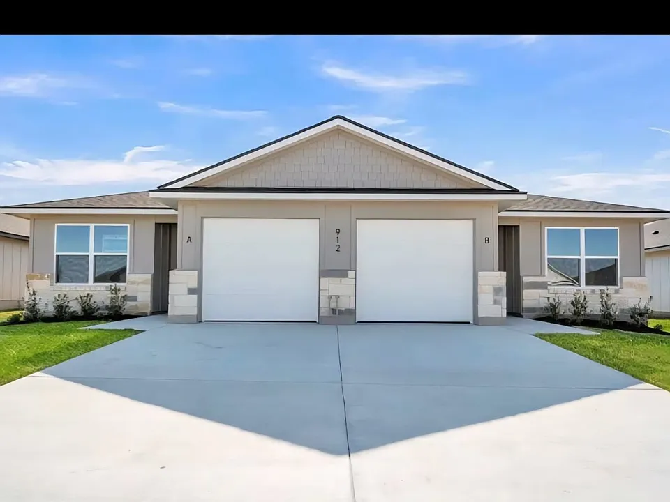 912 Switchgrass Dr #UNITB