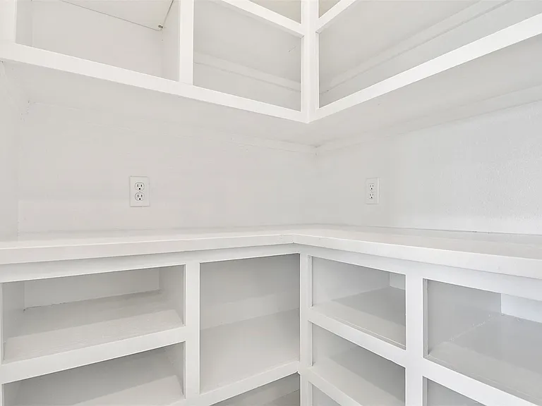 9626 Dancing Grass Dr — Photo 12