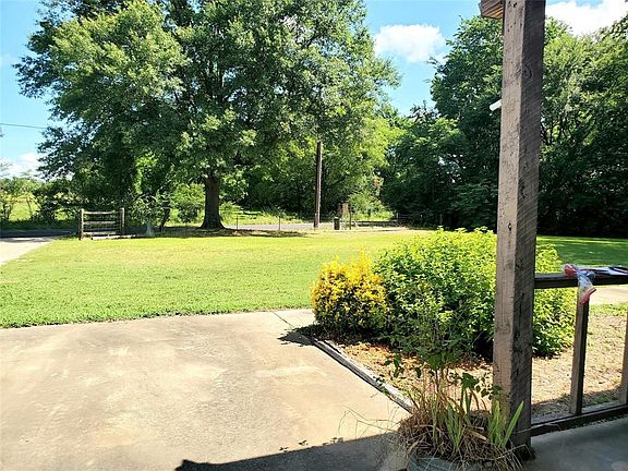 3rd image of 2290 County Road 4200 #X