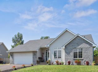 5505 Highland Trl, Big Lake, MN 55309