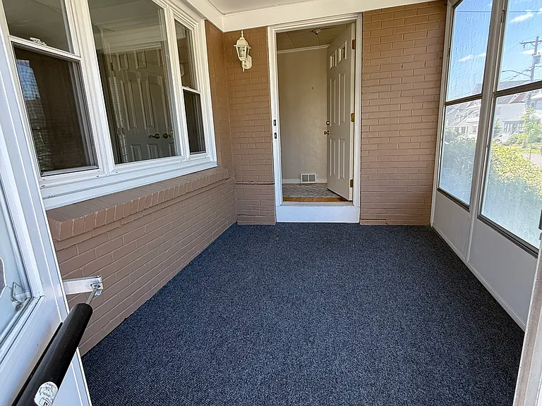 222 Lillian Ave — Photo 13
