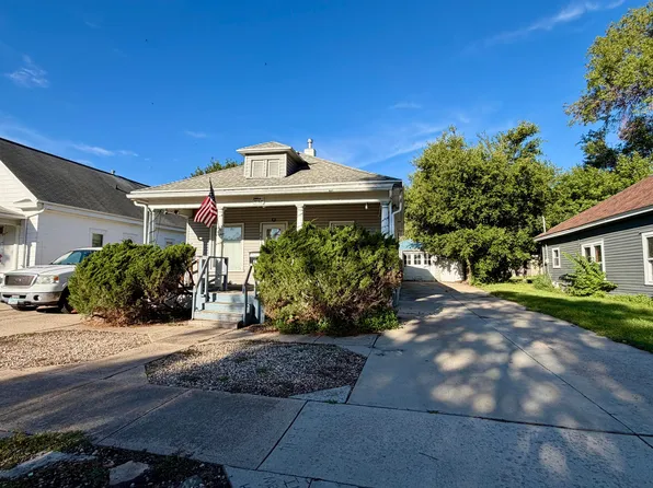 755 Frank Ave SE, Huron, SD 57350