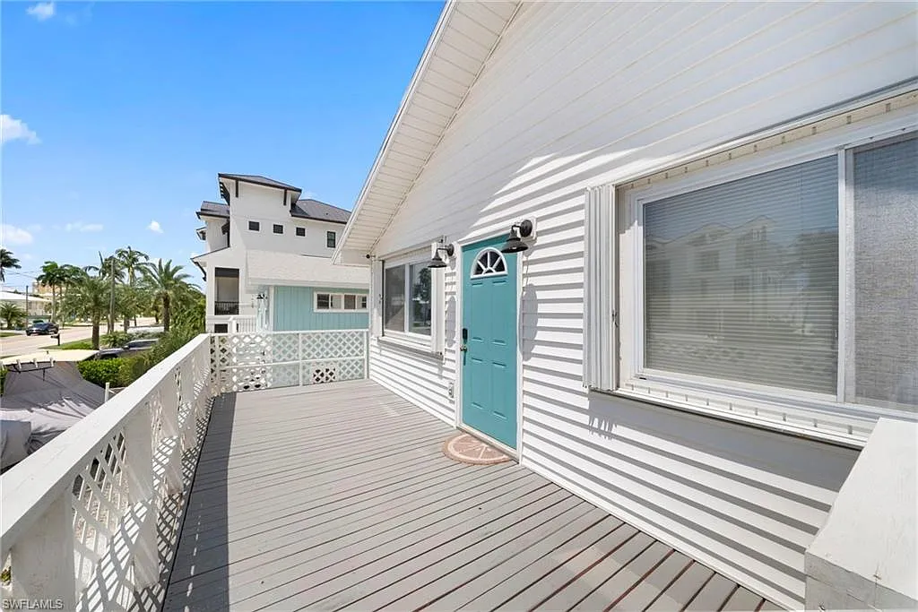 2 bed, 1.0 bath, 1006 sqft, $7,500 — Photo 4