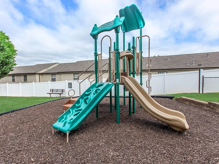 Bluff View at Northside Apartments — Photo 15