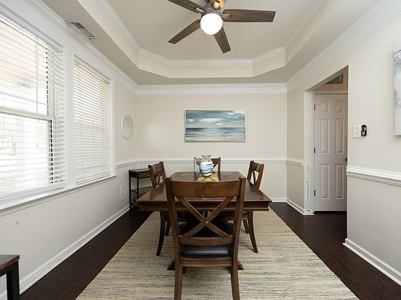 5th image of 4054 Landover Ln