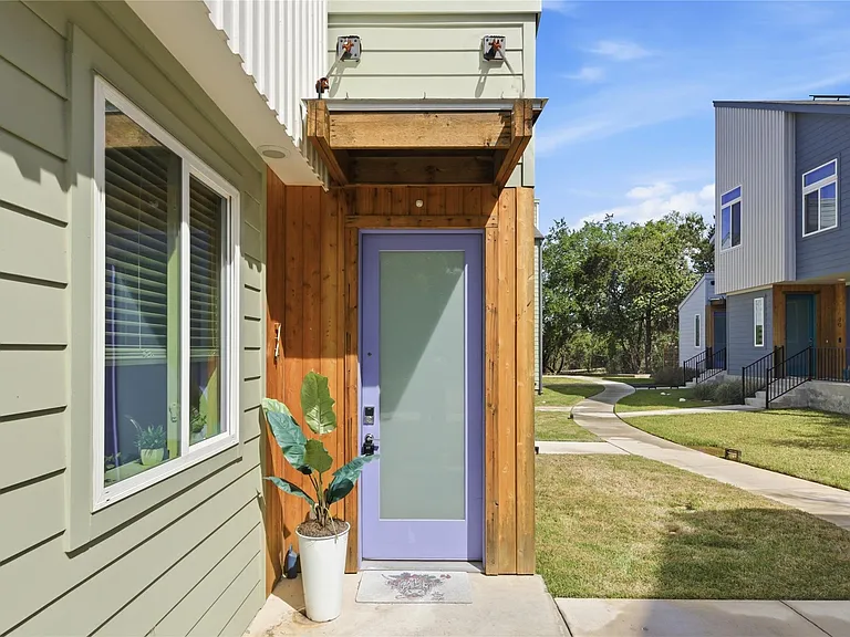 814 N Bluff Dr #74 — Photo 3