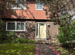 121 University Ave E #103, Waterloo, ON N2J4J1