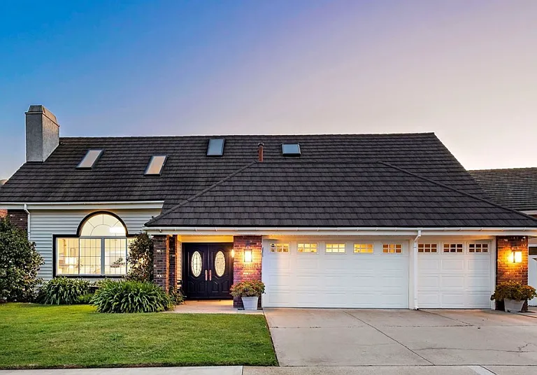 Elegant curb appeal on a quiet, street in coveted Meredith Canyon.