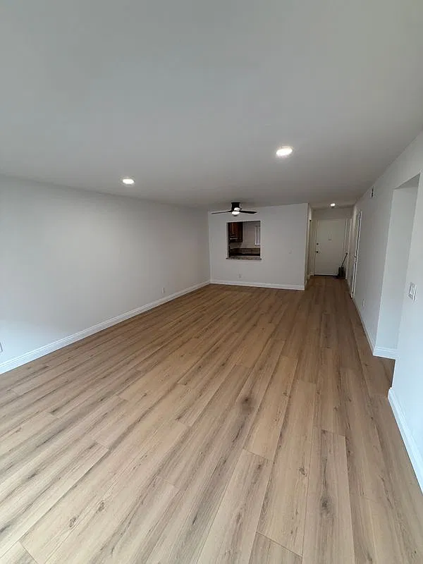 244 W Fairview Ave — Photo 4