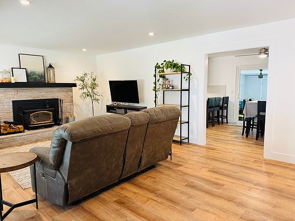 3rd image of 2025 W F St