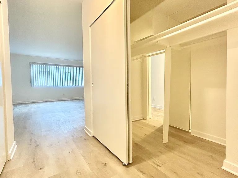 Laufer properties — Photo 20