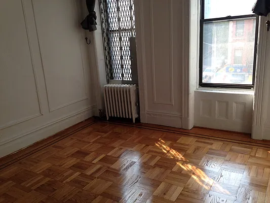 Rented by Golden Tower Realty | media 16