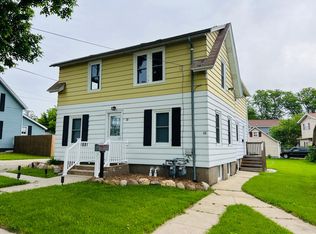 68 Jackson St, Fort Atkinson, WI 53538