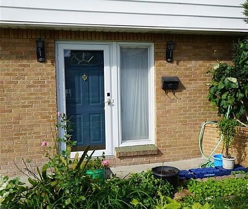 3rd image of 14 Paula Dr