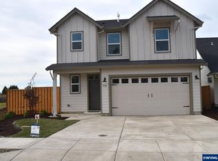 972 Laurel Pl, Silverton, OR 97381