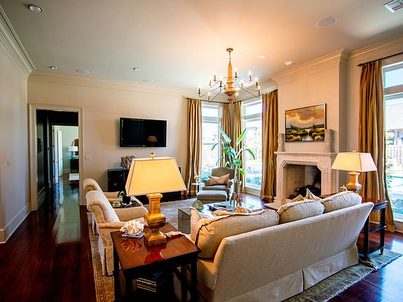 3rd image of 115 English Gardens Pkwy