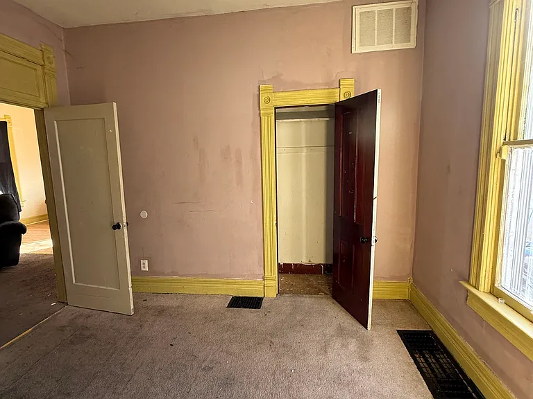 968 W View St — Photo 5