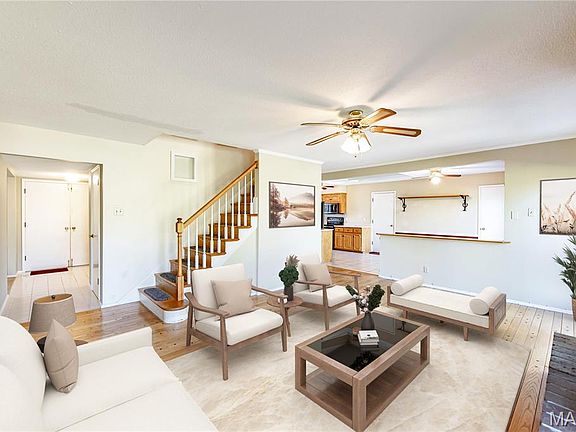 2nd image of 707 Bitterfield Dr