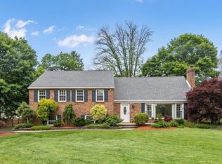 200 Dogwood Ln, Wallingford, PA 19086