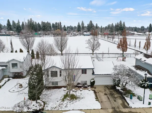 2020 N Stagecoach Dr, Post Falls, ID 83854