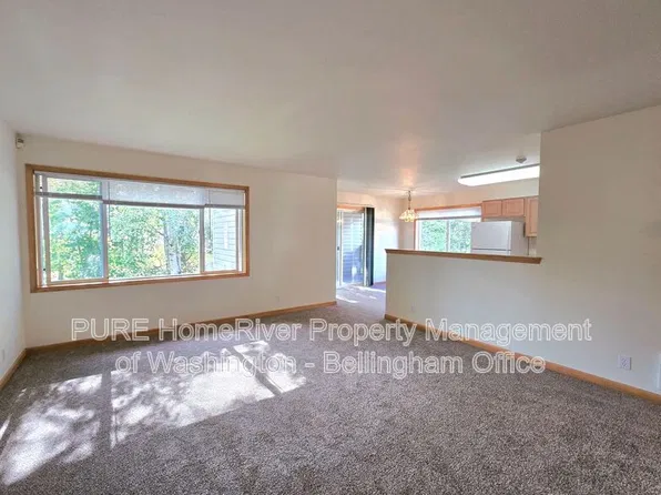 655 W Horton Rd #240, Bellingham, WA 98226