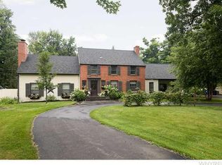 390 Paradise Rd, East Amherst, NY 14051