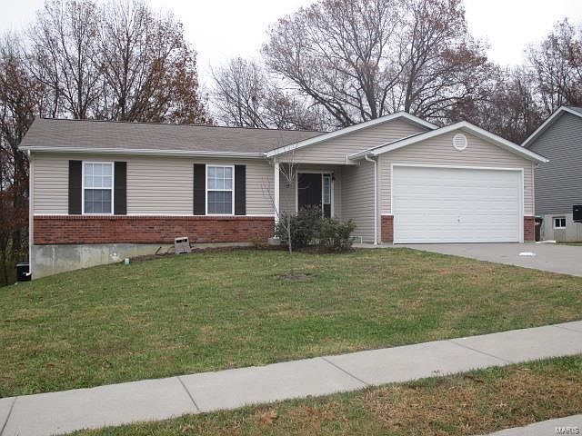 1st image of 334 Parkway Dr