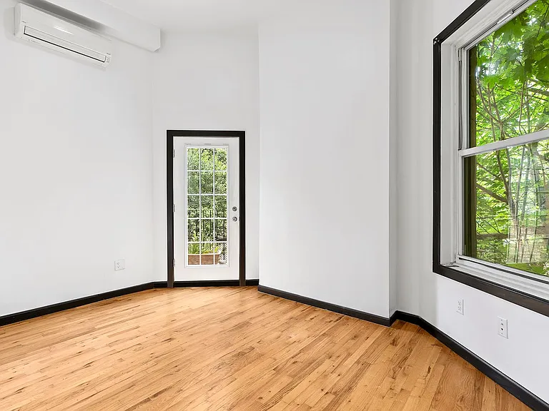 1178 Dean St #2 — Photo 7