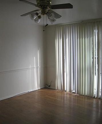 5th image of 2928 Kincaid Ave