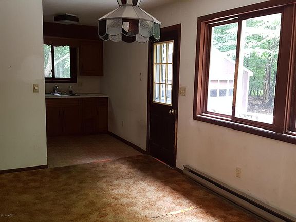4th image of 3114 Sussex Dr