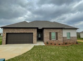 110 Keswick Dr, Eastaboga, AL 36260