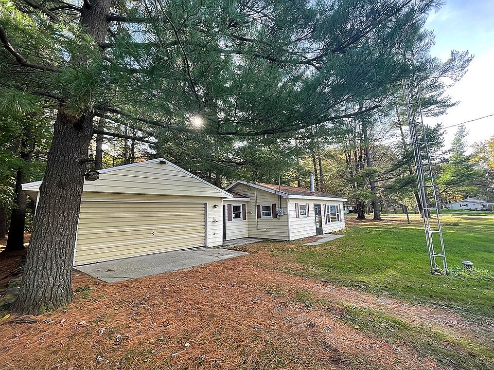 1st image of 3351 Larry Dr
