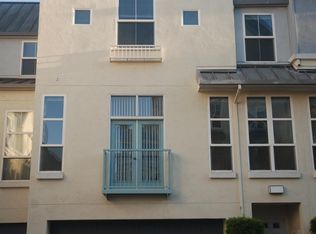 210 Village Ln, Foster City, CA 94404