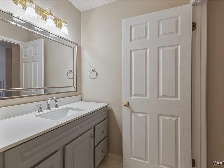 1703 Pebble Creek Dr — Photo 10