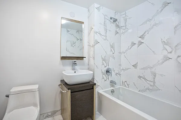 Rented by Compass | media 10