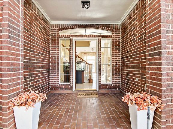 3rd image of 8411 Rockford Hall Dr