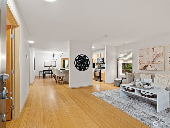 4th image of 34306 SE Carmichael Street