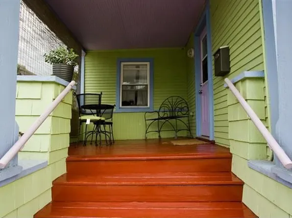 122 Maple St, Burlington, VT 05401