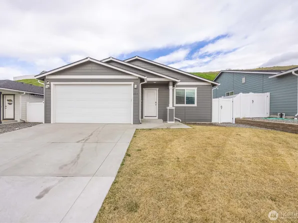 2371 SE Sage Brooke Road, East Wenatchee, WA 98802