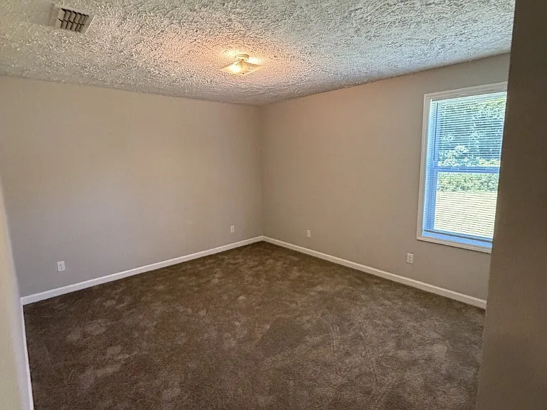 360 Creekwood Ct #B — Photo 13