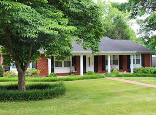 1450 Sunset Ln, Waynesboro, VA 22980